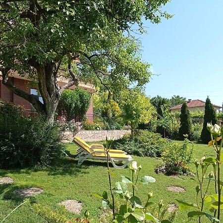 Villa Prolet General-Kantardzhievo Extérieur photo