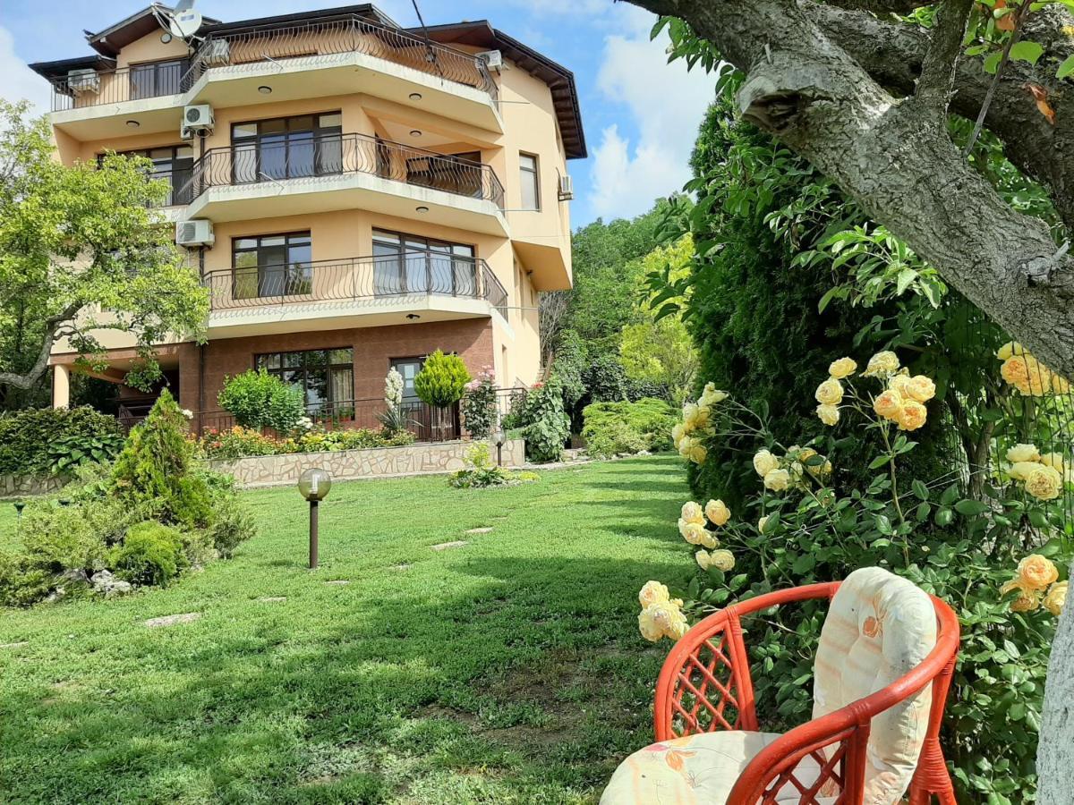 Villa Prolet General-Kantardzhievo Extérieur photo