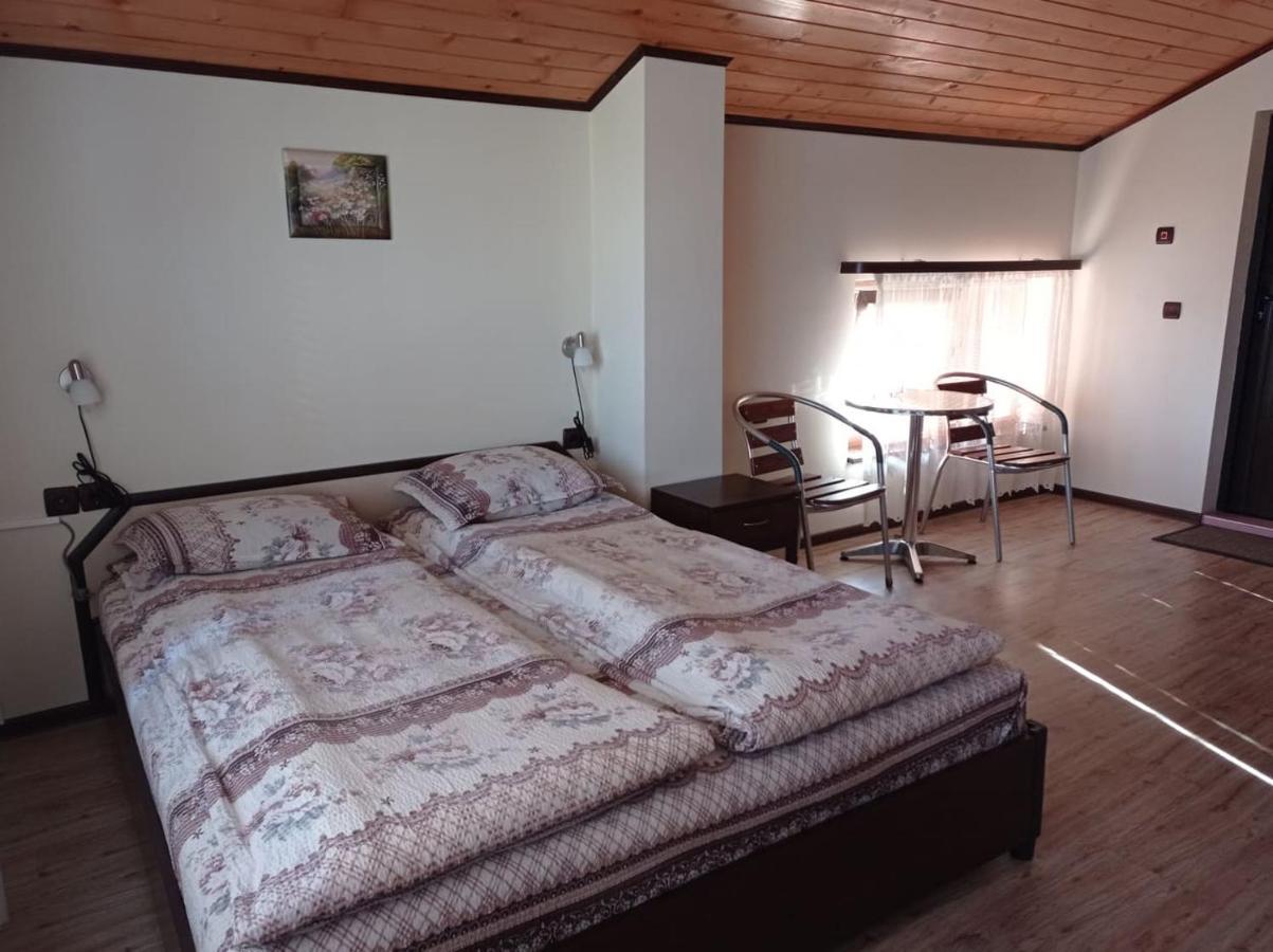 Villa Prolet General-Kantardzhievo Extérieur photo
