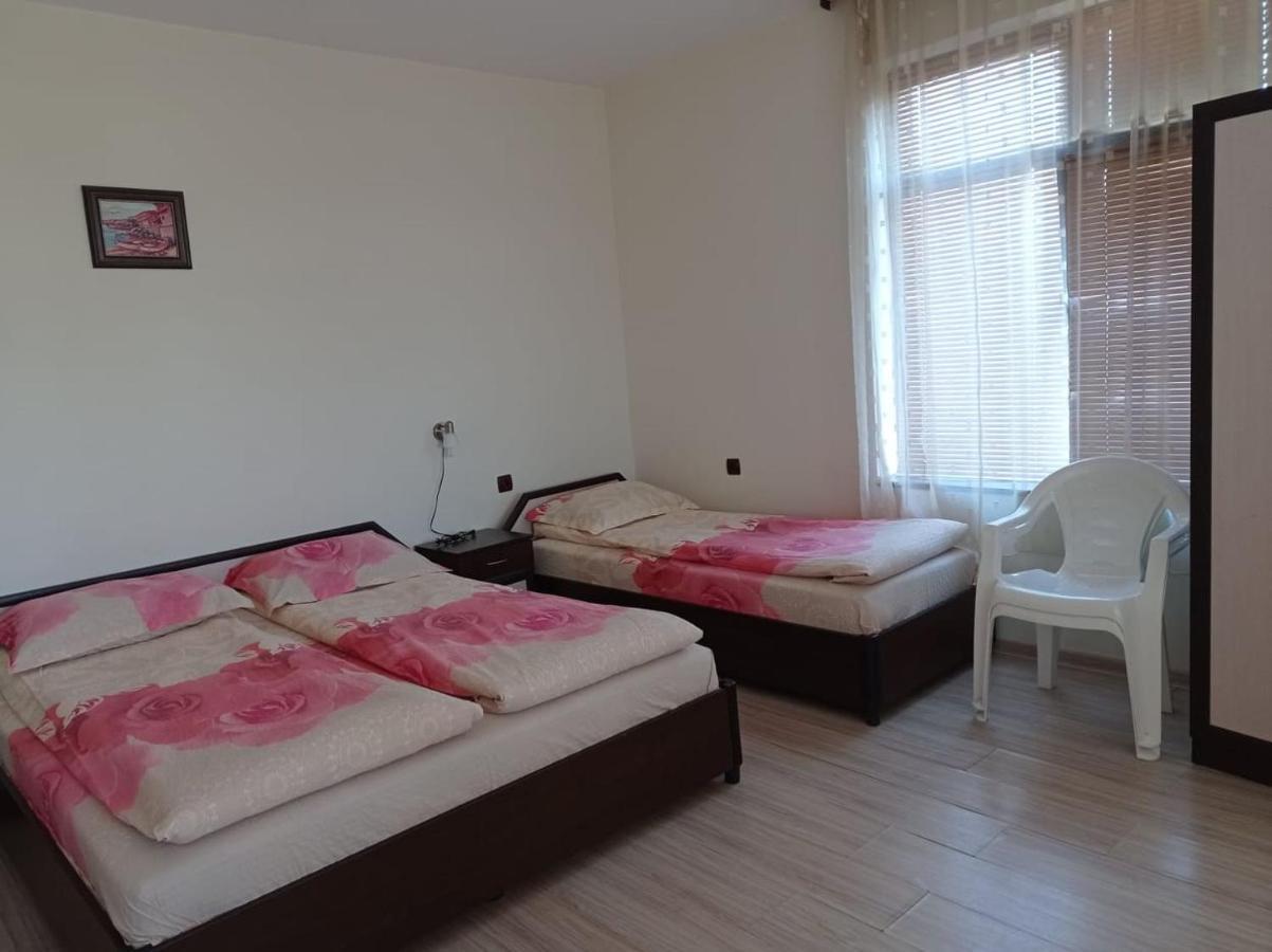 Villa Prolet General-Kantardzhievo Extérieur photo