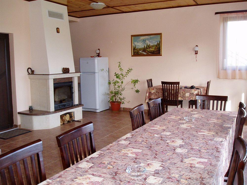 Villa Prolet General-Kantardzhievo Extérieur photo